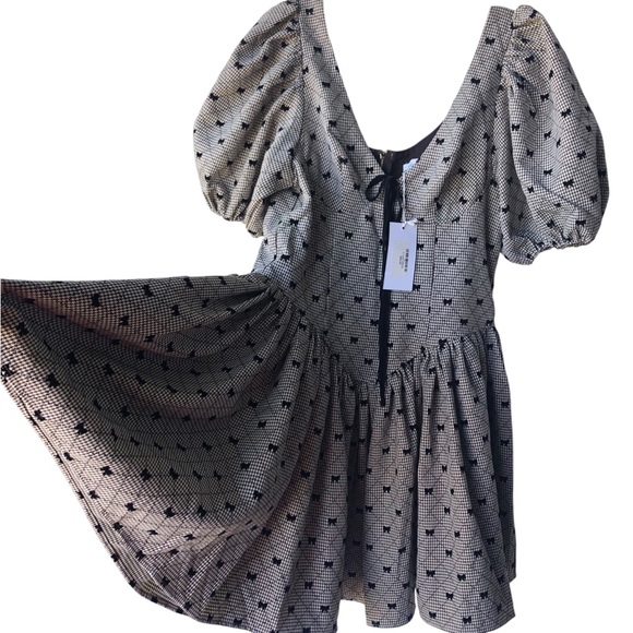 Sofie the Label Size L. Dress.Black Bow Pattern.Black/Gray/White Puffy sleeve. - Picture 4 of 12